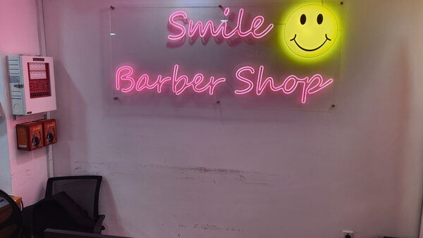 베트남-스마일이발소-微笑理发店-smile-barber-shop.jpg